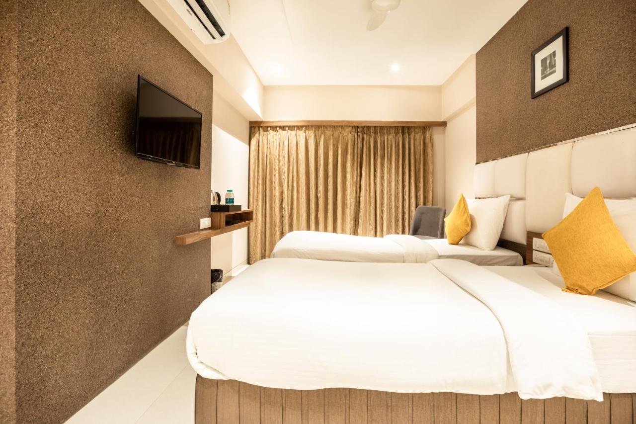 Hotel Pacific Residency - Andheri Mumbai Exterior photo