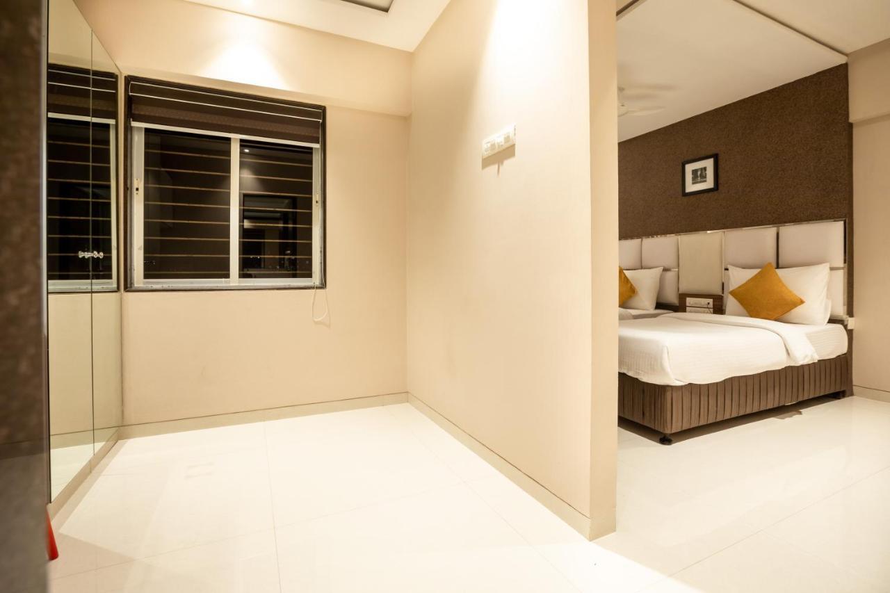 Hotel Pacific Residency - Andheri Mumbai Exterior photo